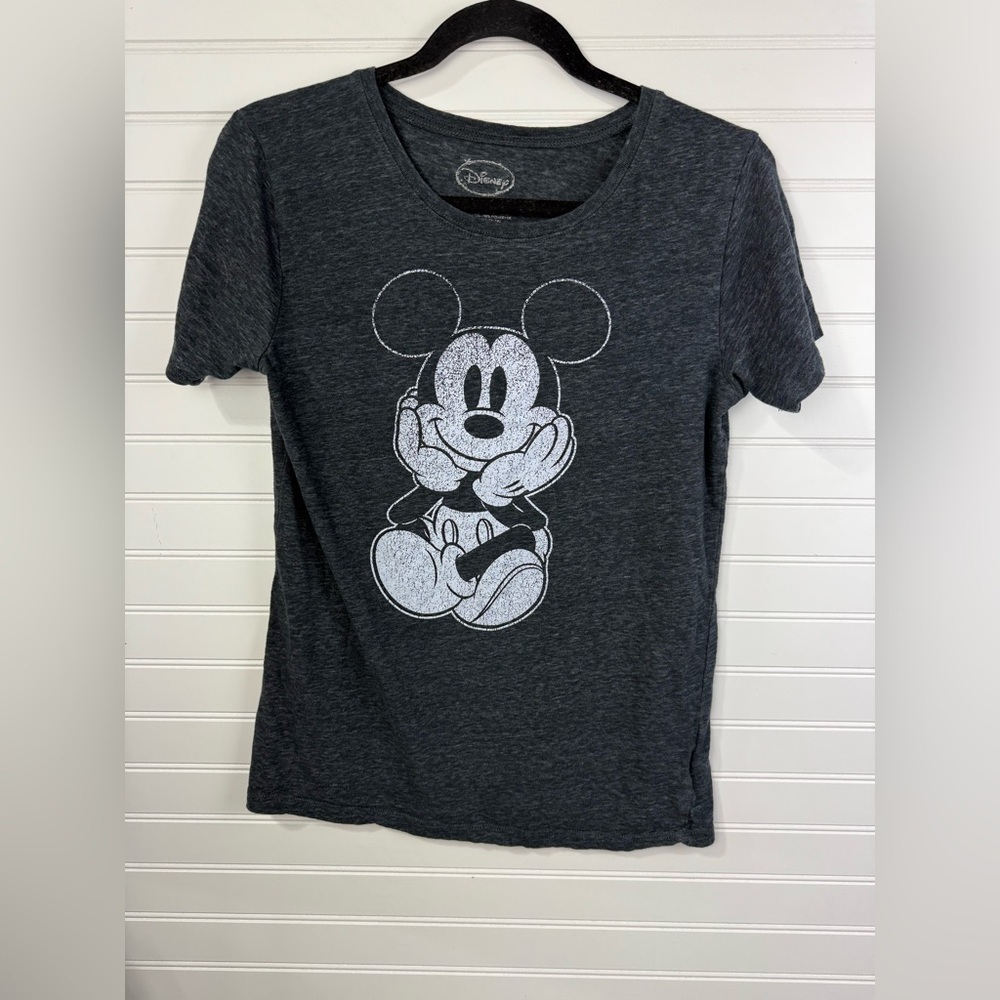 Disney Mickey Mouse juniors gray graphic tshirt. Size 3/5